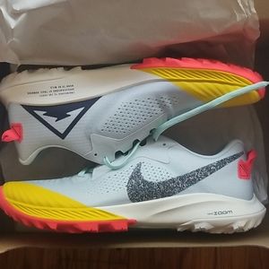 Nike Zoom Terra  Kiger trail running shoes